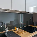 Novi *