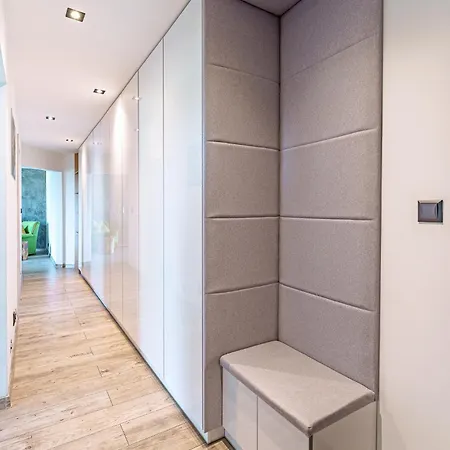 Apartment Novi Mragowo